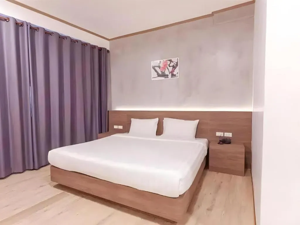 Bed in B2 Nakhon Si Thammarat Premier Hotel