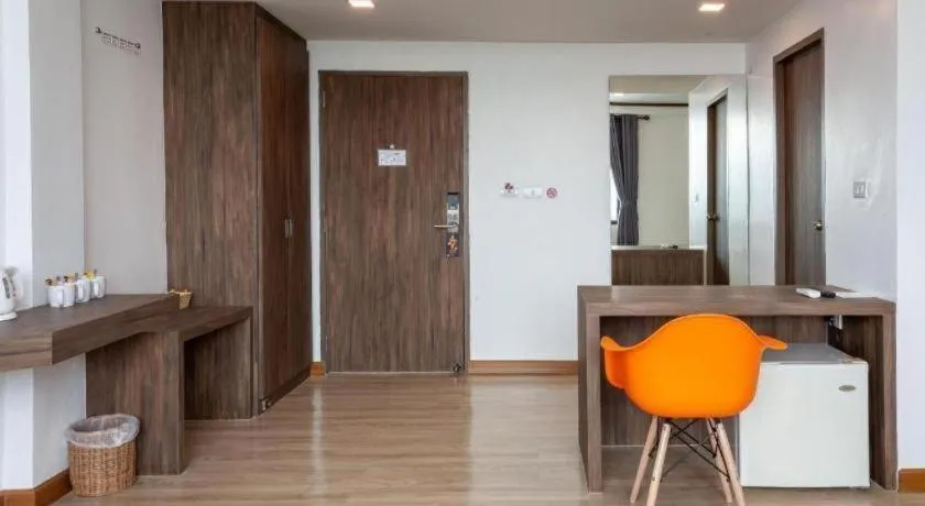 B2 Nakhon Si Thammarat Premier Hotel