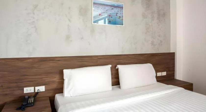 Bed in B2 Nakhon Si Thammarat Premier Hotel