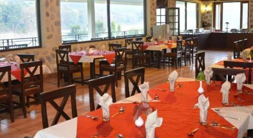 Pratiksha River Retreat