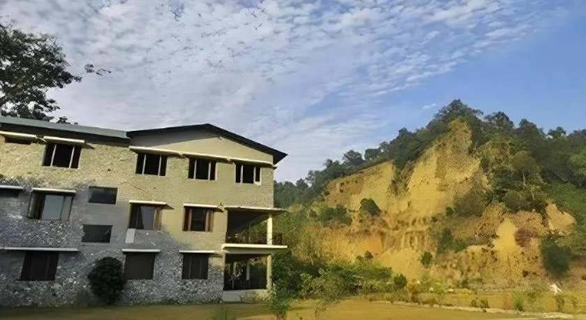 Pratiksha River Retreat