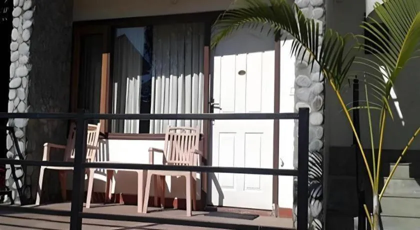 Pratiksha River Retreat