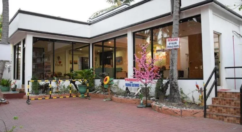 Villa Soledad Beach Resort