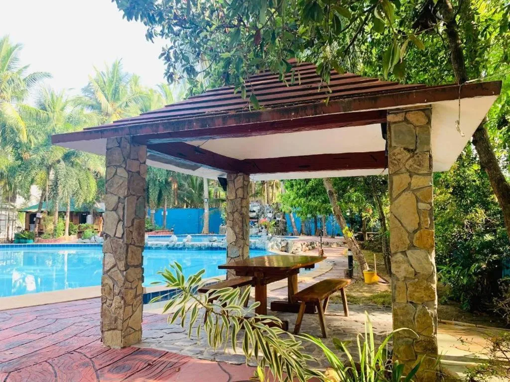 Villa Soledad Beach Resort