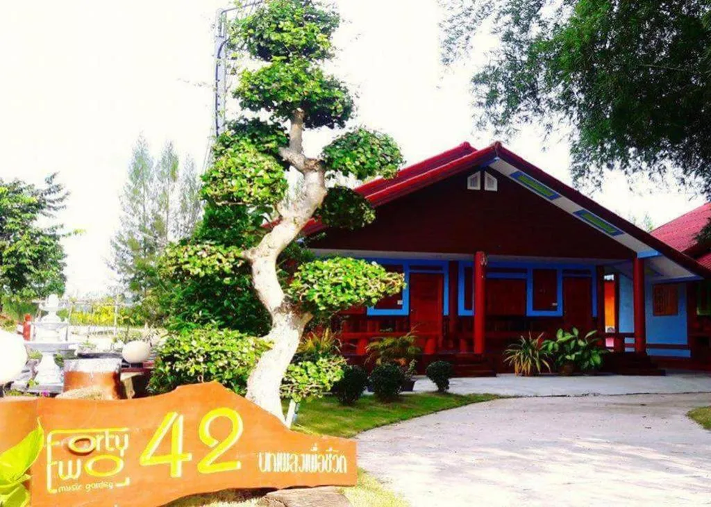 42 Somwang Resort