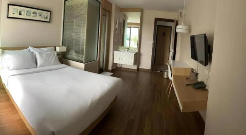 Bed in Coco Beach Resort