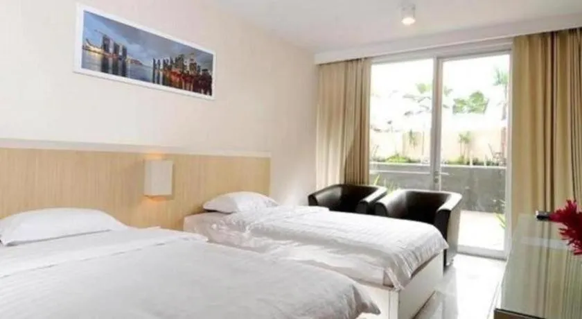 Bed in Royal Hotel n' Lounge