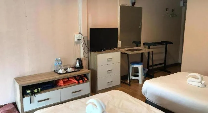 Bed in The Raft Land Resort