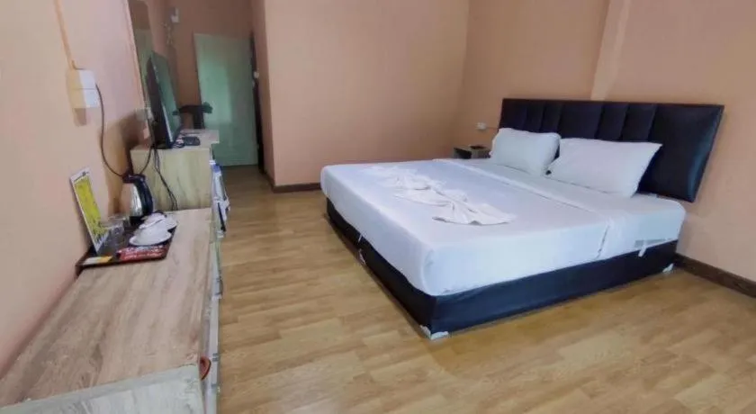 Bed in The Raft Land Resort