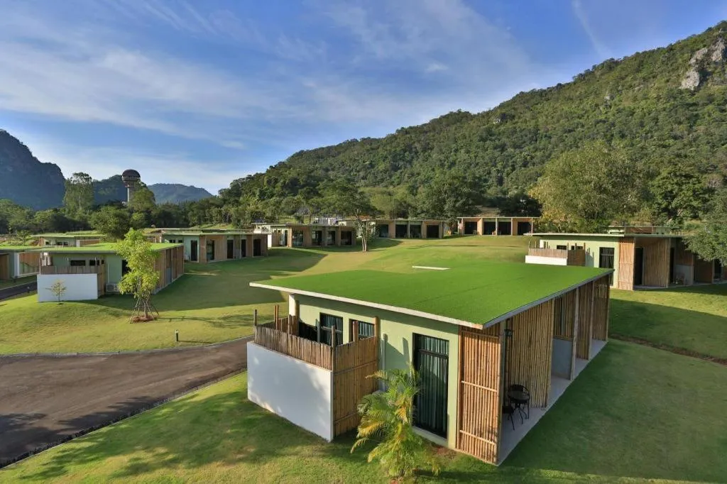 Curve360 Hotel Khao Yai