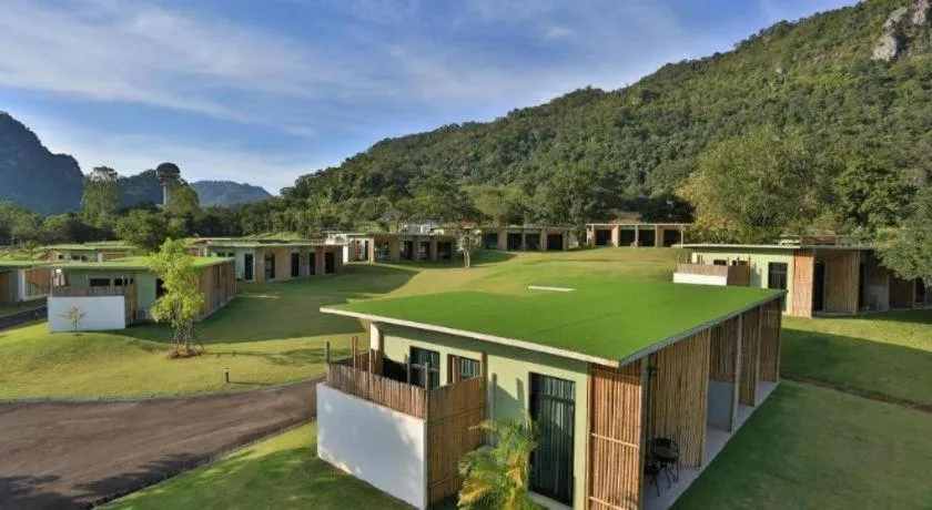 Curve360 Hotel Khao Yai