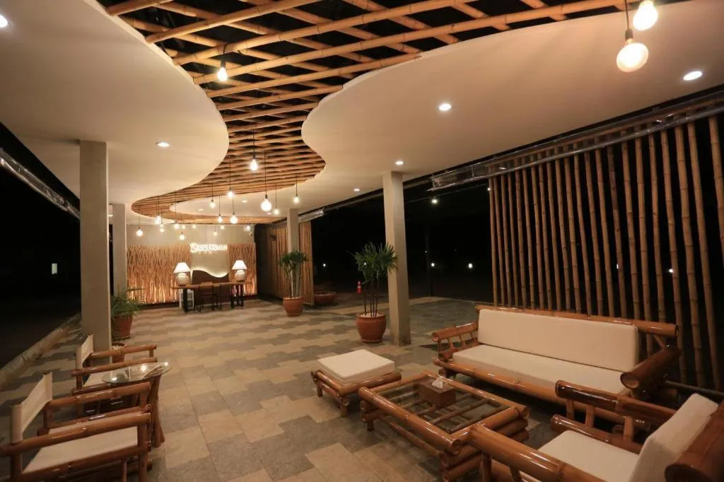 Curve360 Hotel Khao Yai