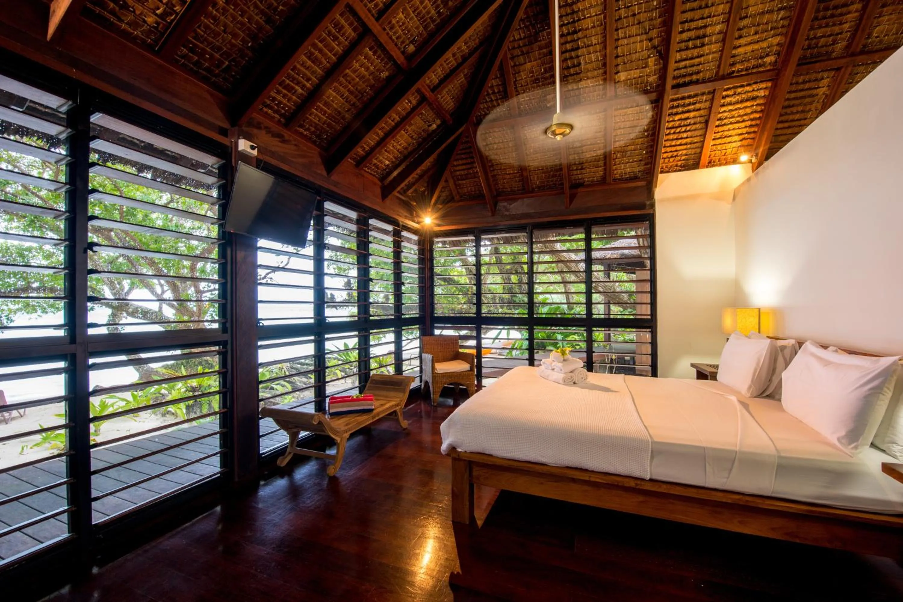 Bed in Barrier Beach Resort