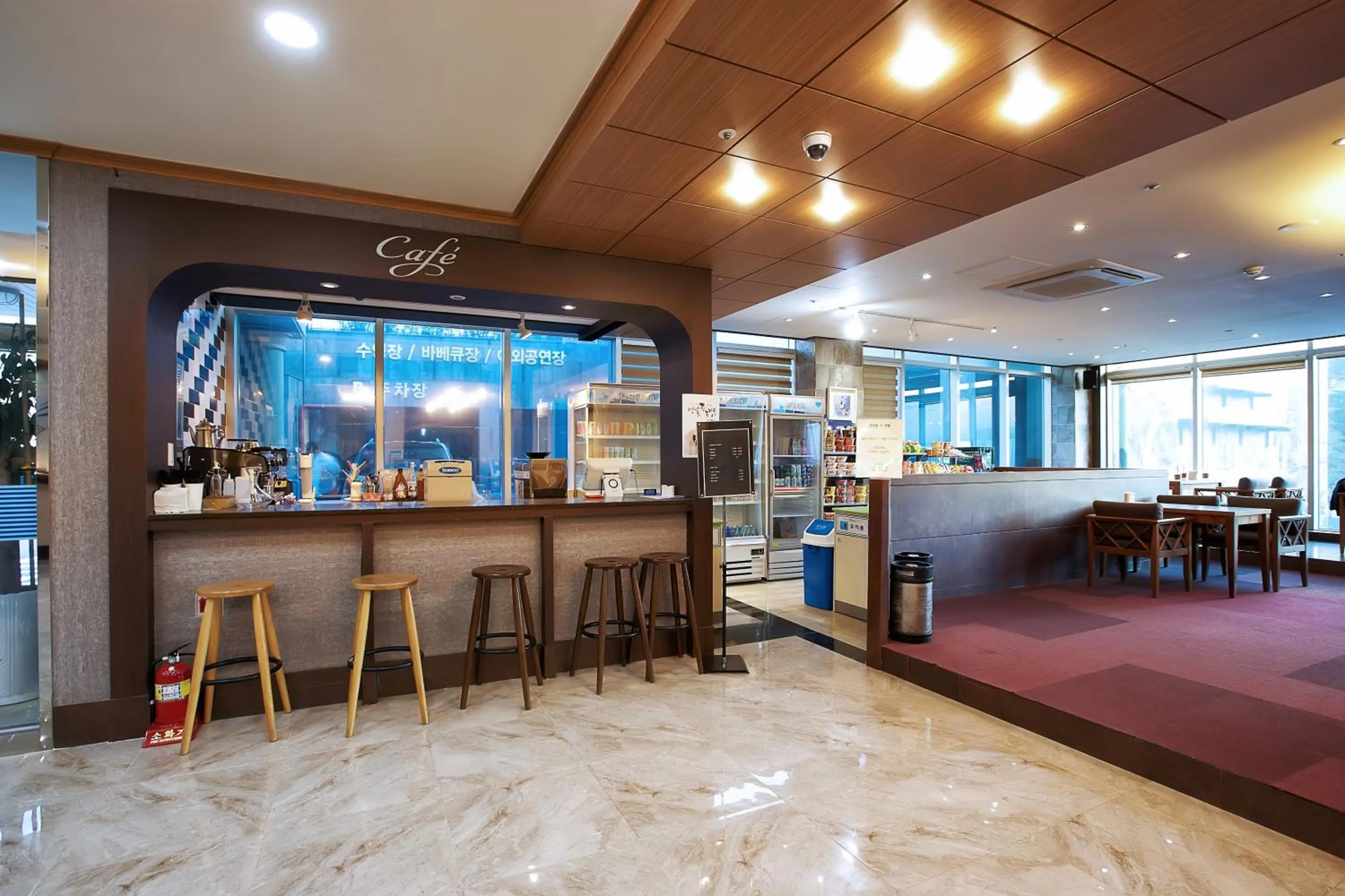 Restaurant/places to eat in Dome Hotel Geoje