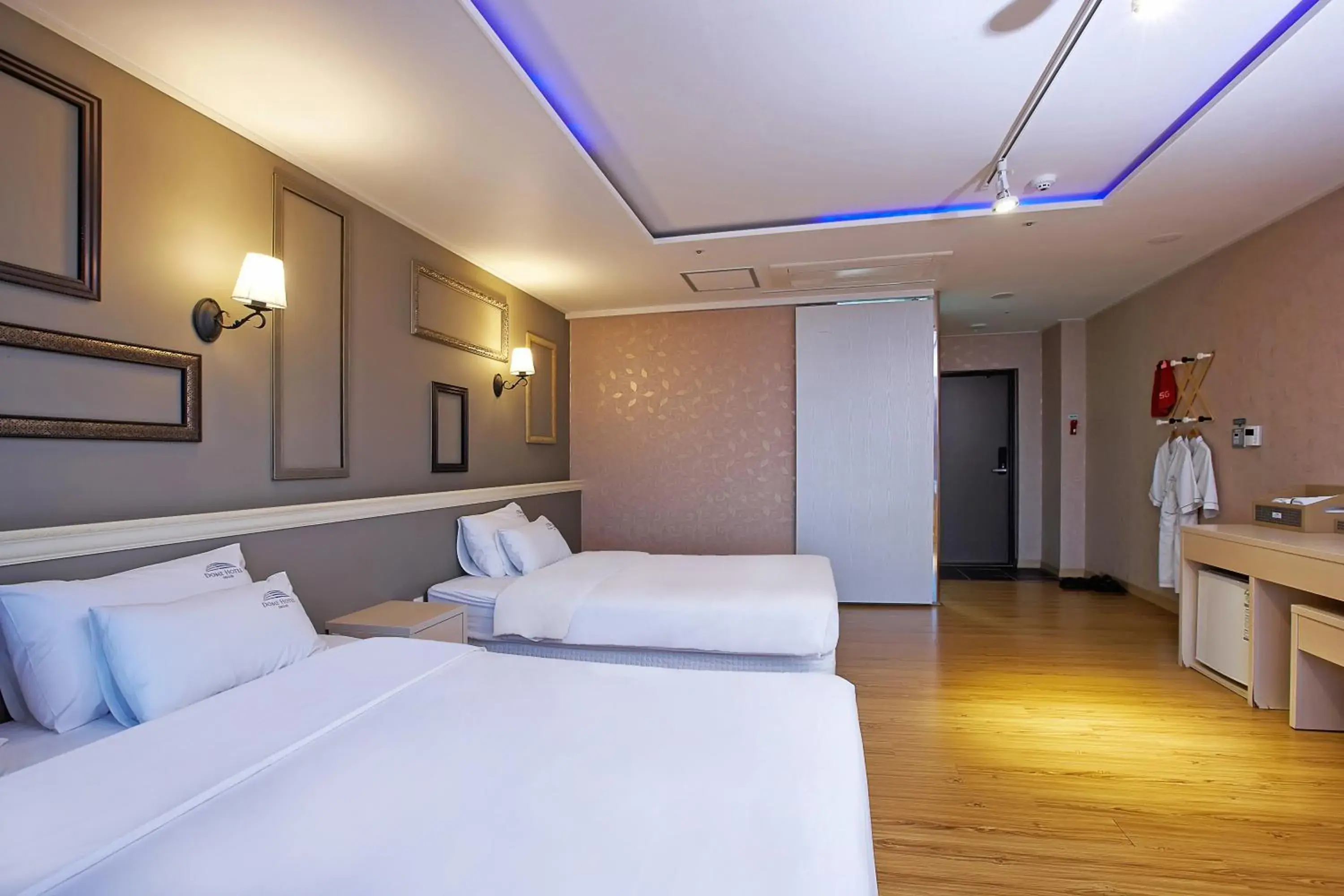 Deluxe Twin Room in Dome Hotel Geoje Deluxe Twin Room in Dome Hotel Geoje