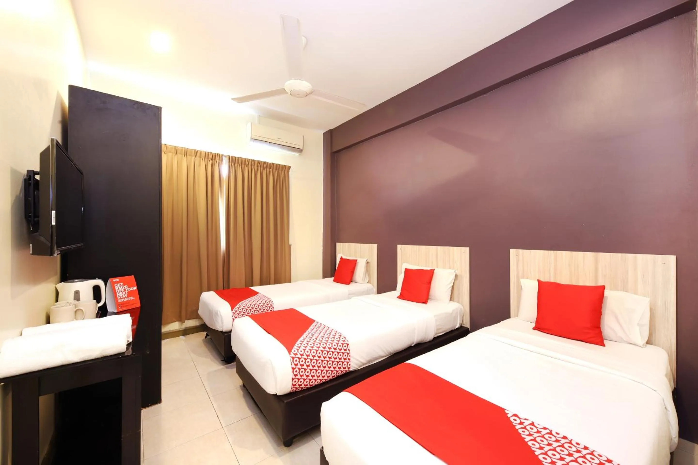 Bedroom, Bed in Collection O Batu Ferringhi Beach formerly ESQ Ferringhi