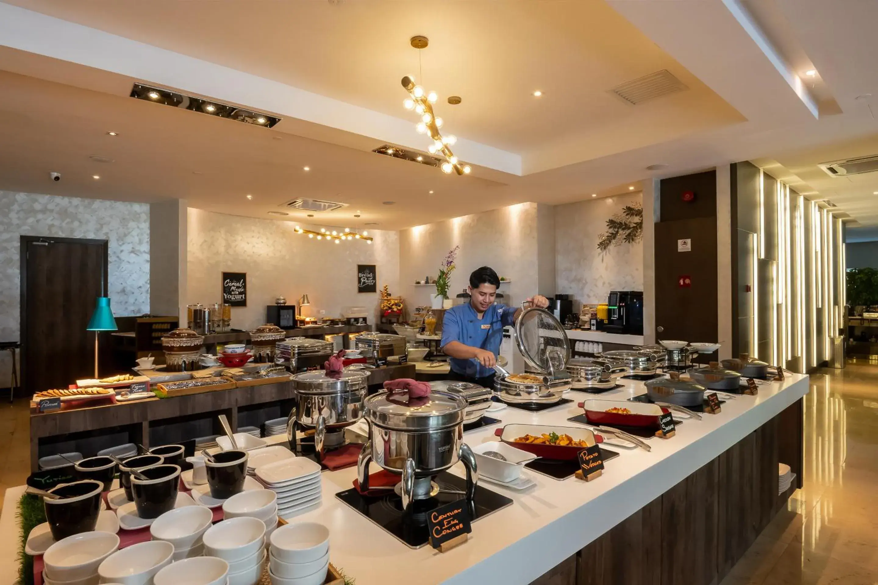 Restaurant/places to eat in Olive Tree Hotel Penang Restaurant/places to eat in Olive Tree Hotel Penang