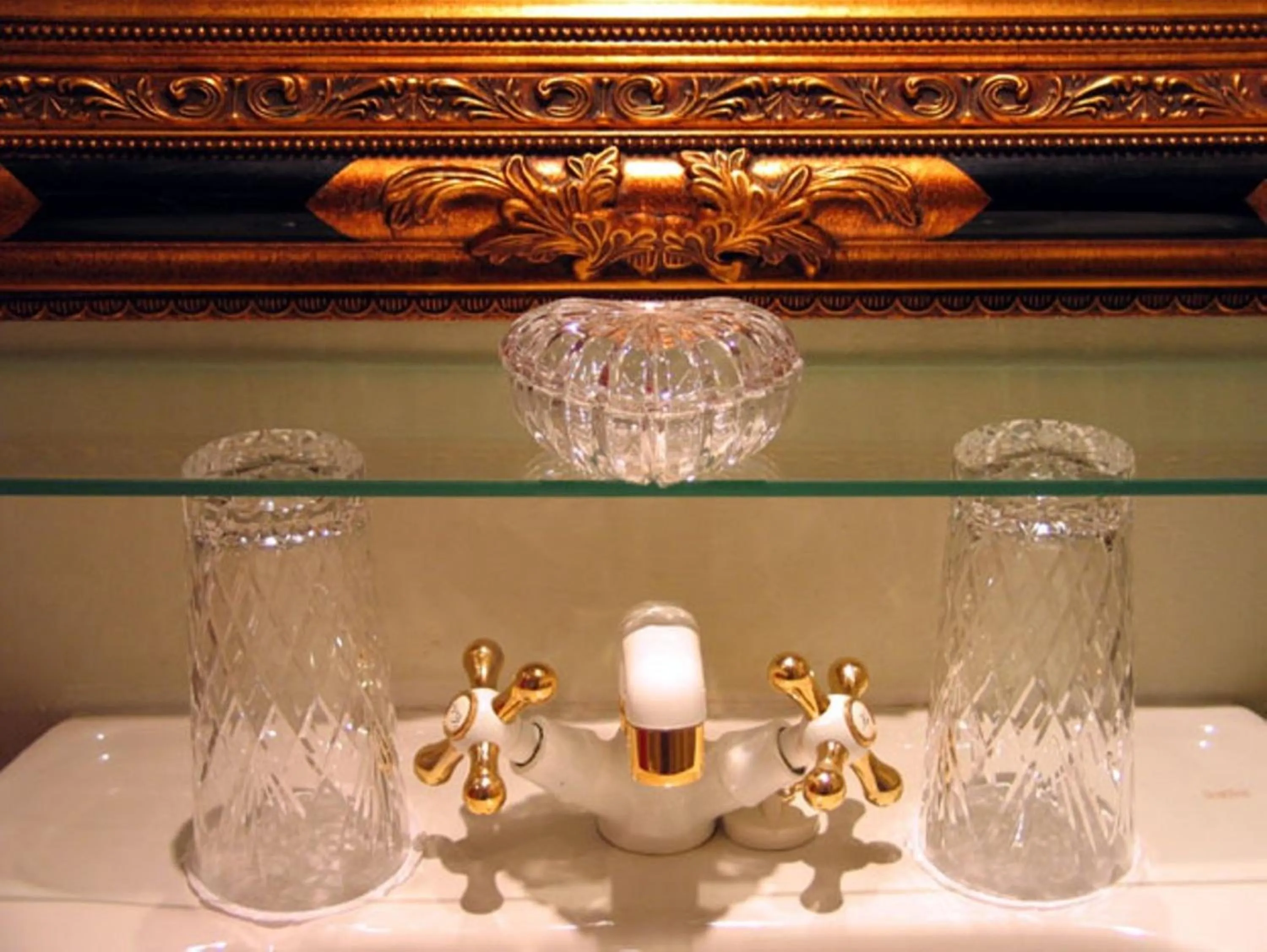 Bathroom in Colona Castle