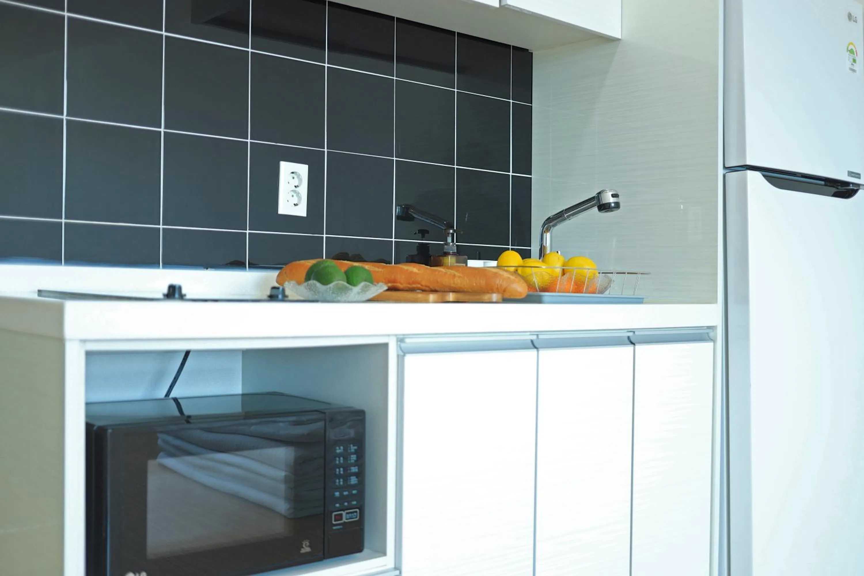 Kitchen or kitchenette in Doya Hotel Geoje