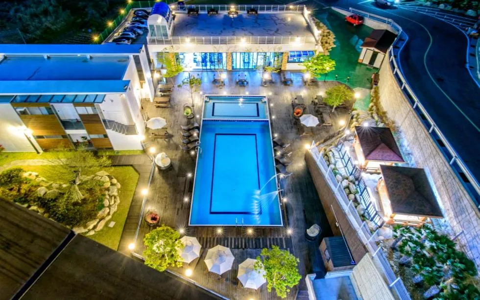 Pool view in Doya Hotel Geoje