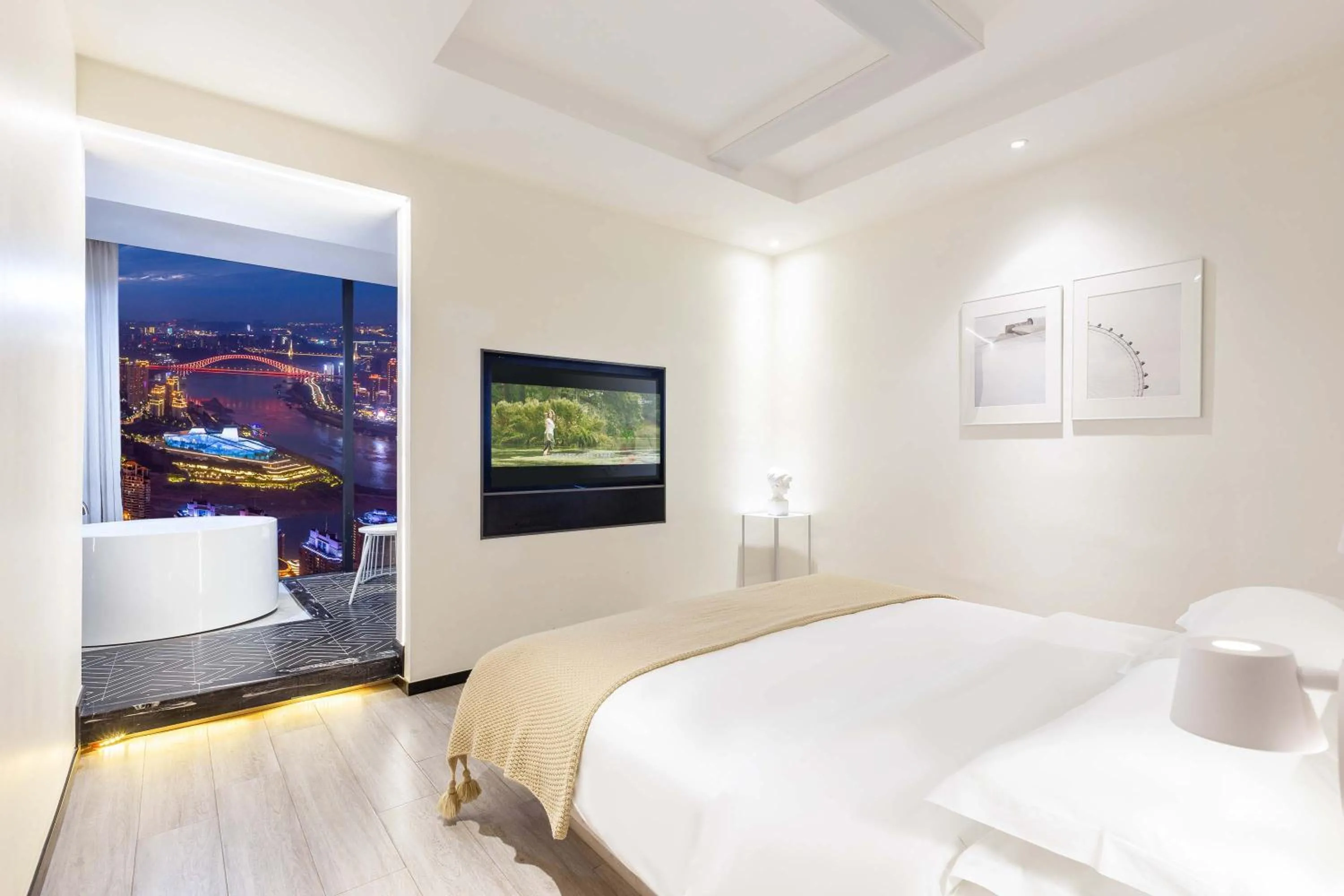 Deluxe Double Room with Bath in Nanqing Yidao River View Hotel -Chongqing Jiefangbei