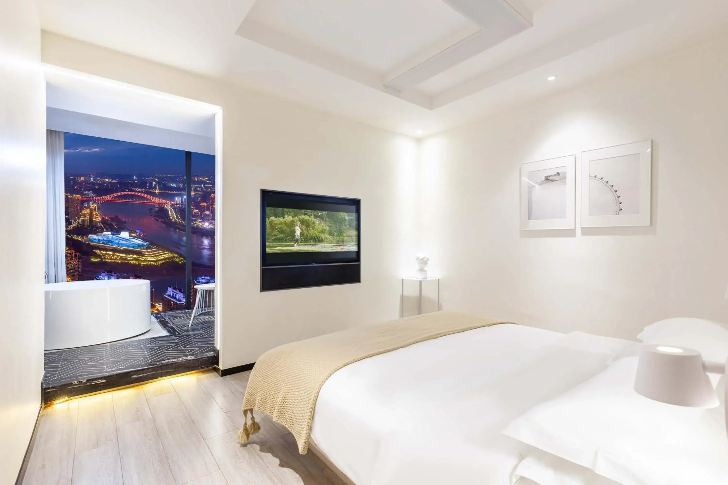 Deluxe Double Room with Bath in Nanqing Yidao River View Hotel -Chongqing Jiefangbei Deluxe Double Room with Bath in Nanqing Yidao River View Hotel -Chongqing Jiefangbei