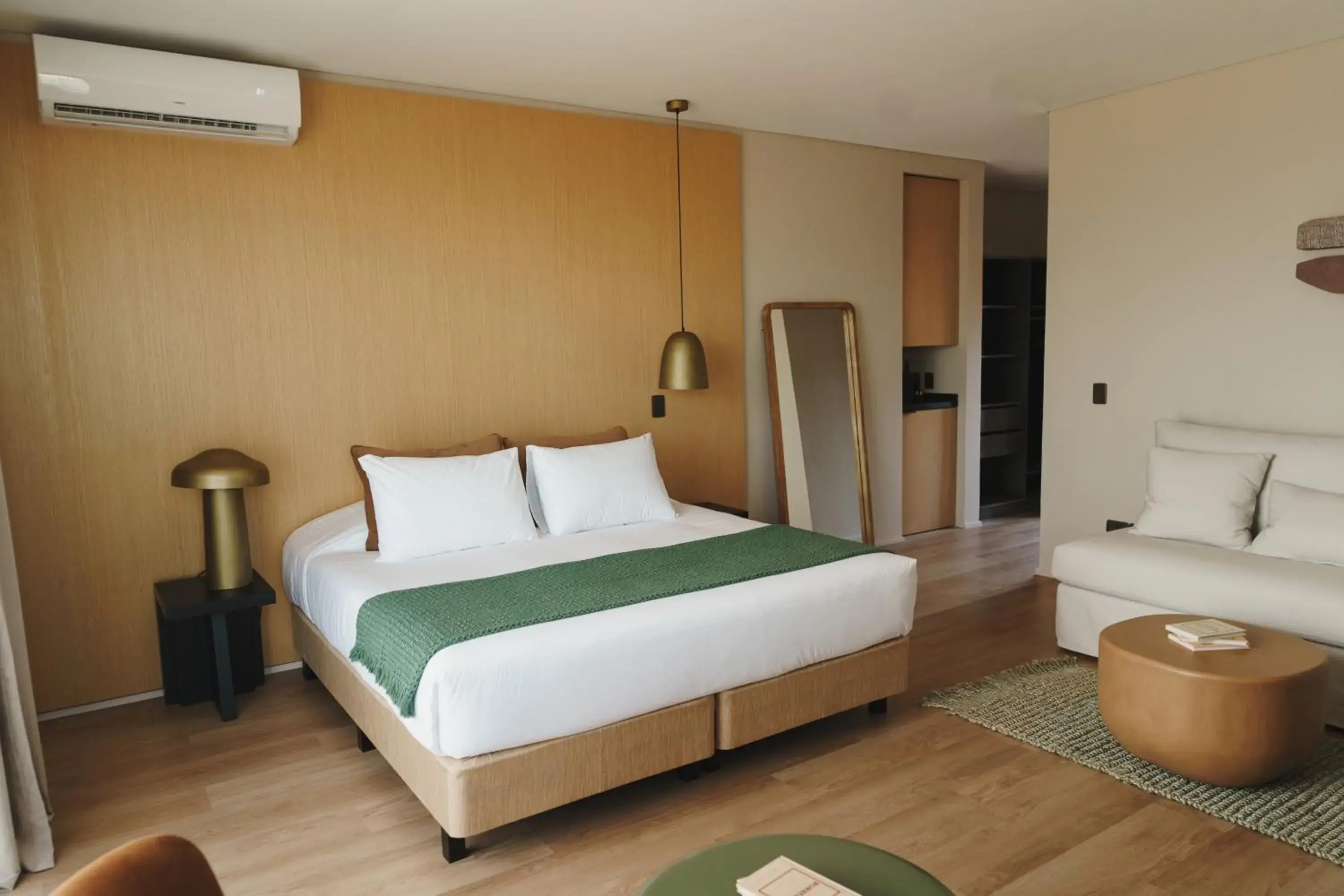 Deluxe Double or Twin Room with Garden View in Kemay Hotel Boutique Deluxe Double or Twin Room with Garden View in Kemay Hotel Boutique