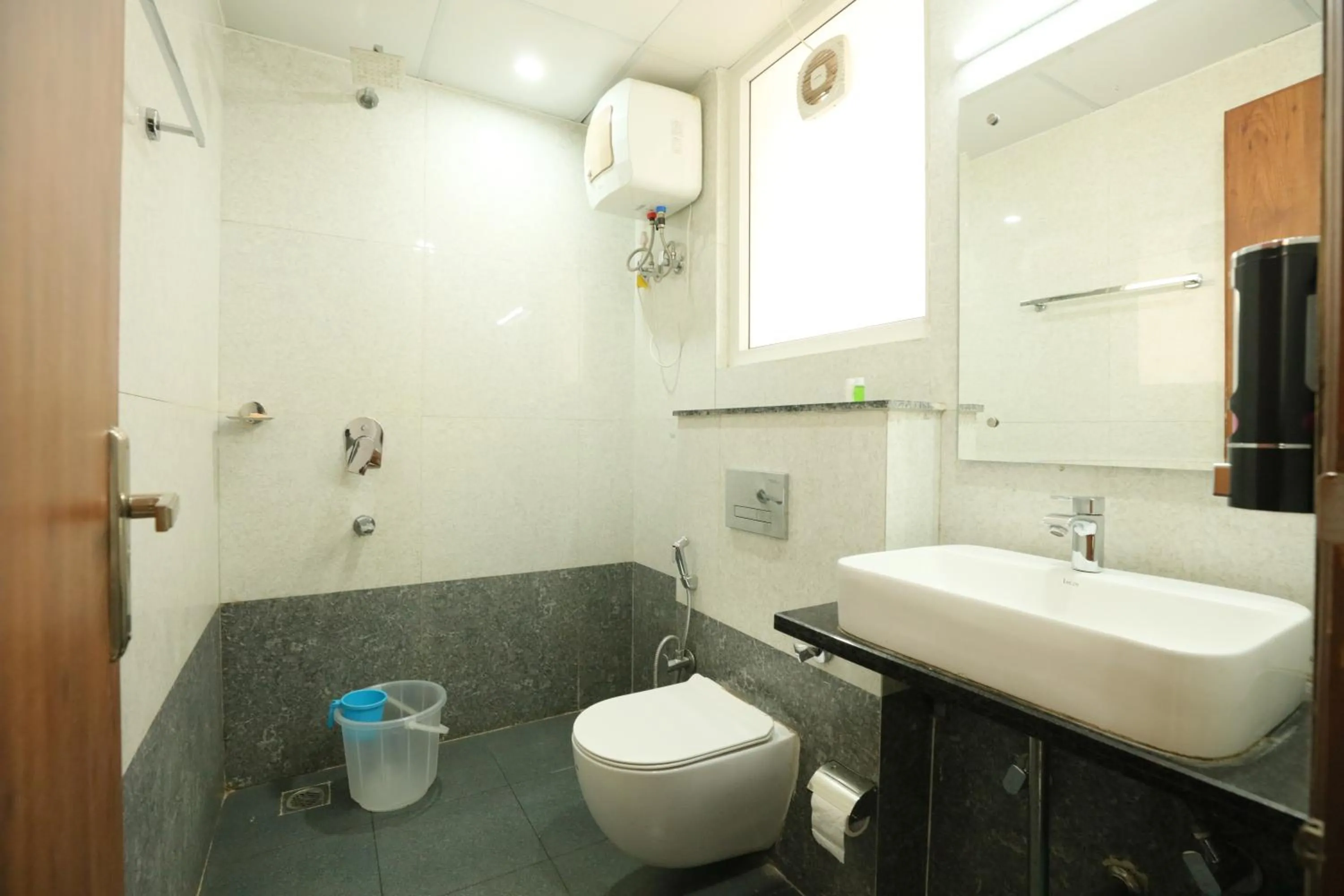 Bathroom in CORPORATE STAYS-Golf Course Road