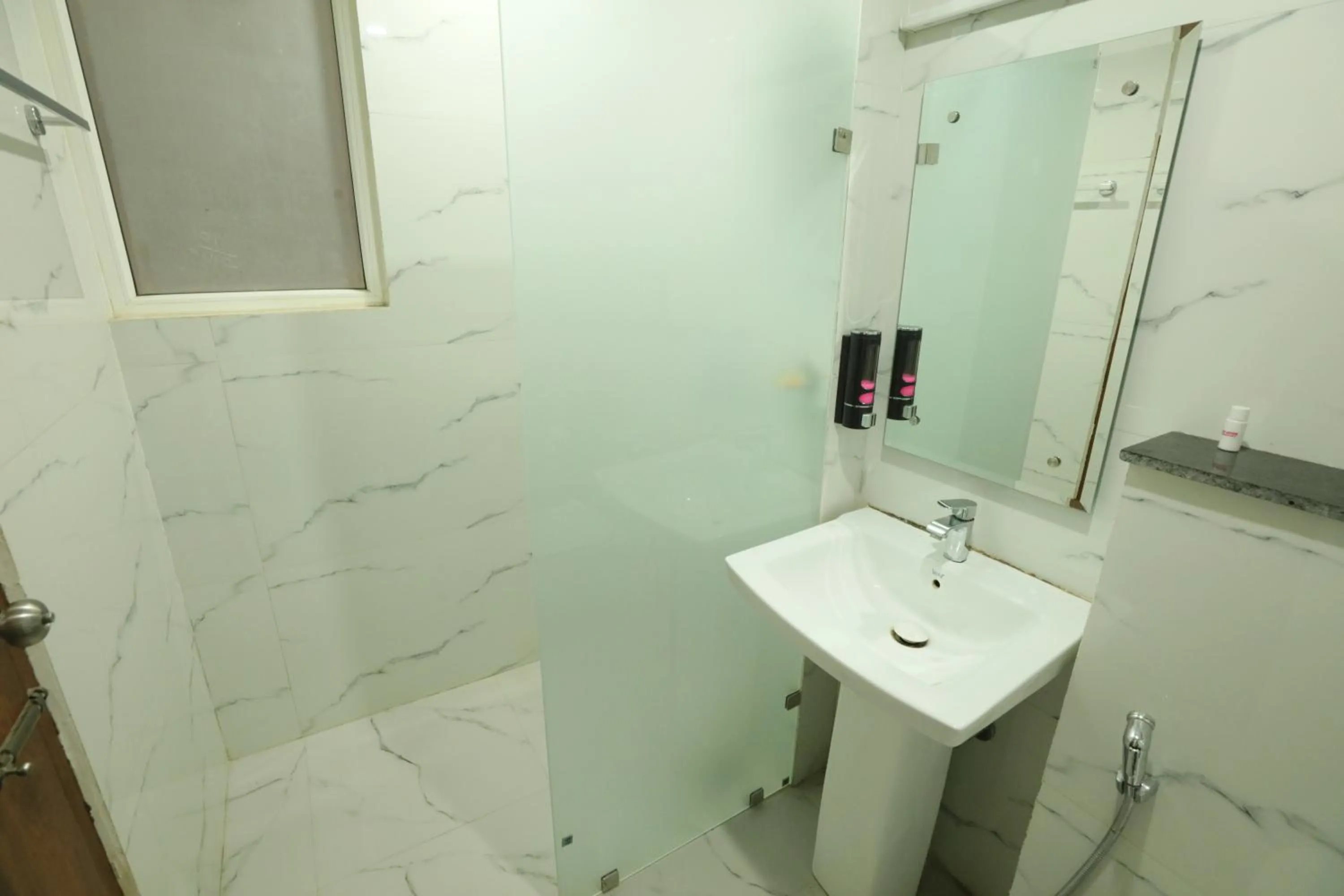 Bathroom in CORPORATE STAYS-Golf Course Road
