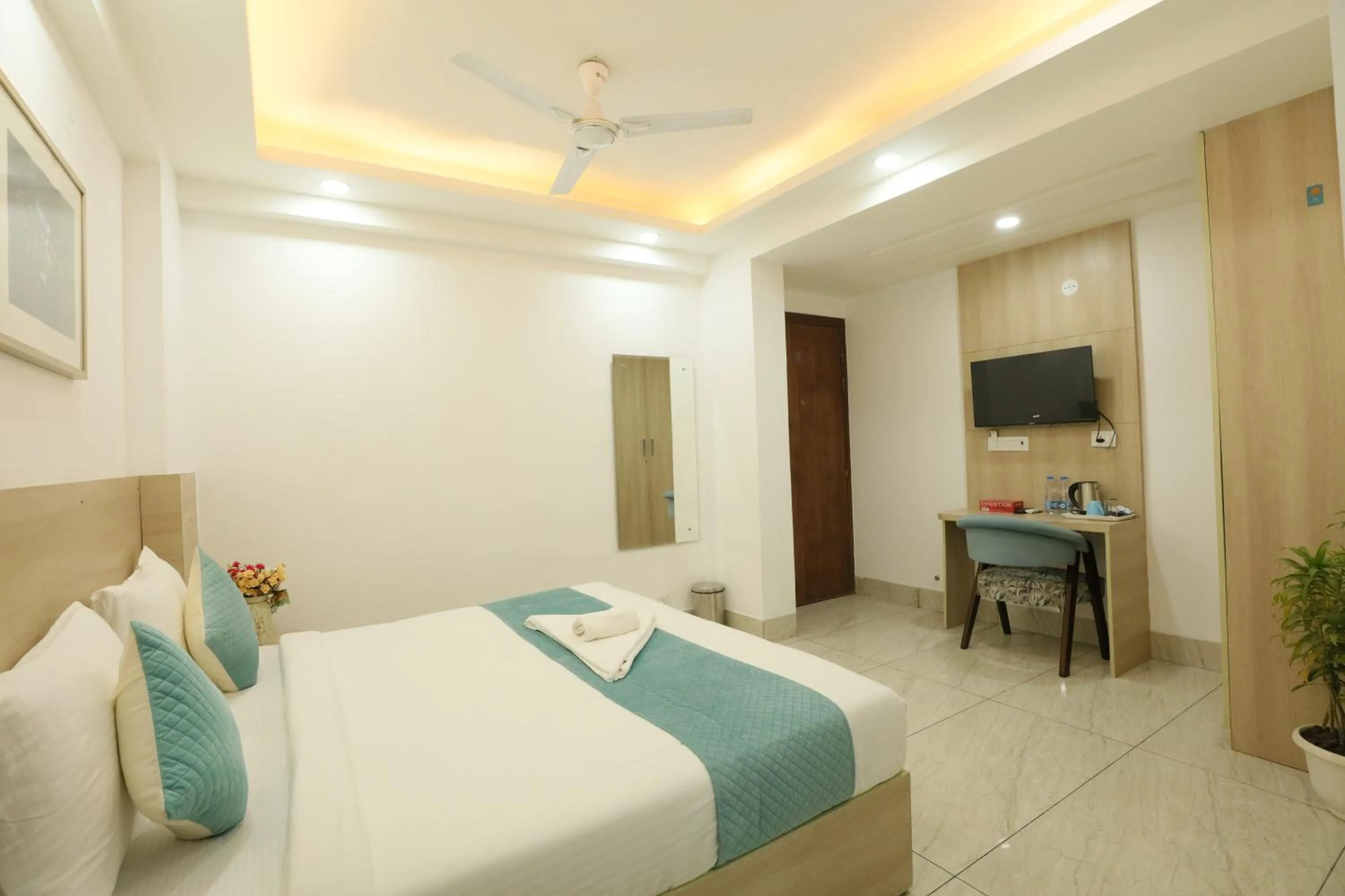 Bedroom, Bed in CORPORATE STAYS-Golf Course Road