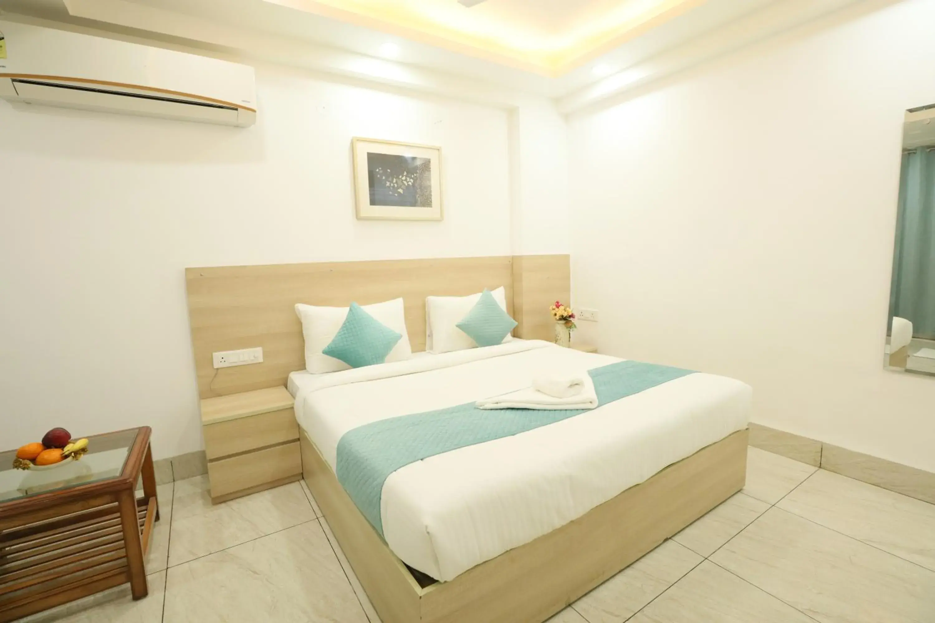 Deluxe King Room in CORPORATE STAYS-Golf Course Road Deluxe King Room in CORPORATE STAYS-Golf Course Road