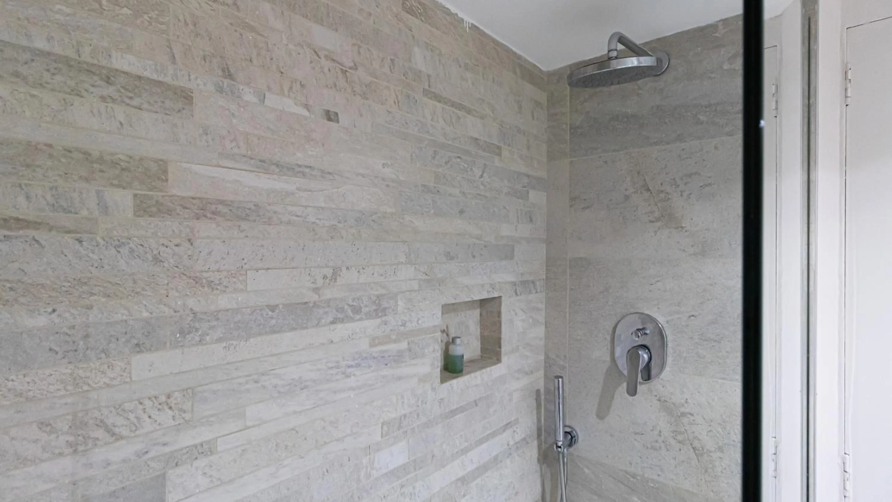 Shower in Italianway Easy - Gian Galeazzo 7