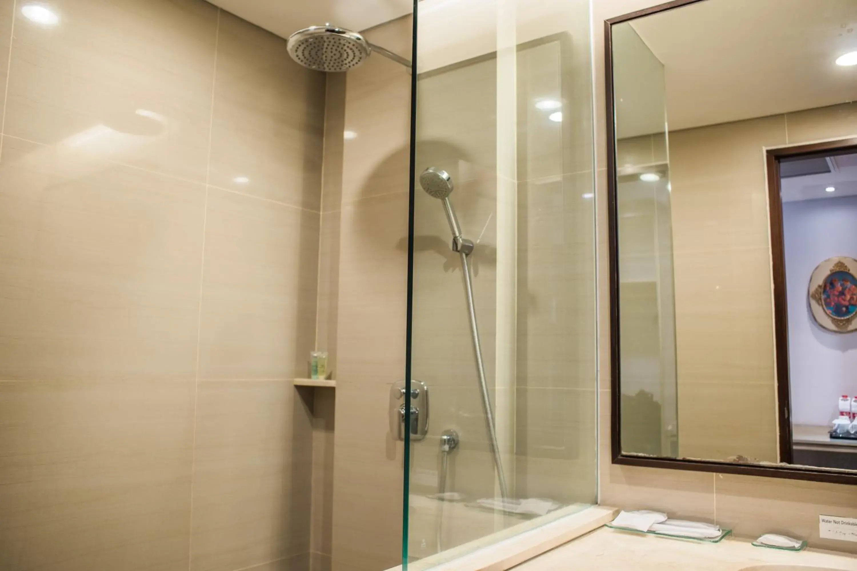 Superior Twin Room in Hotel Santika Seminyak Superior Twin Room in Hotel Santika Seminyak