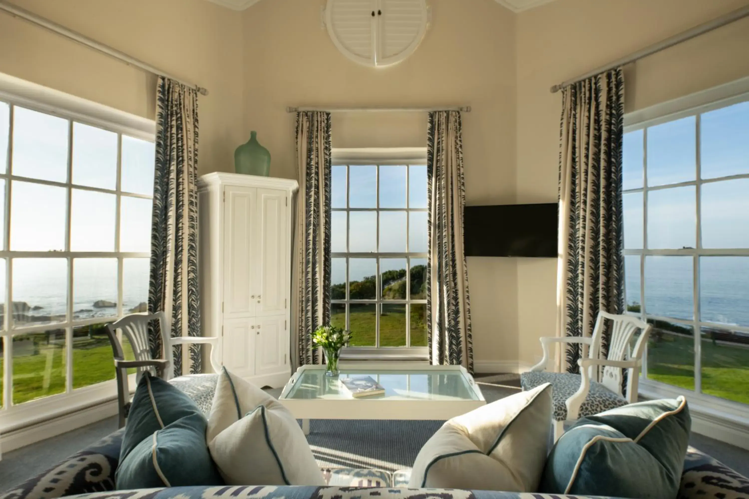 Bedroom in The Marine Hermanus Bedroom in The Marine Hermanus