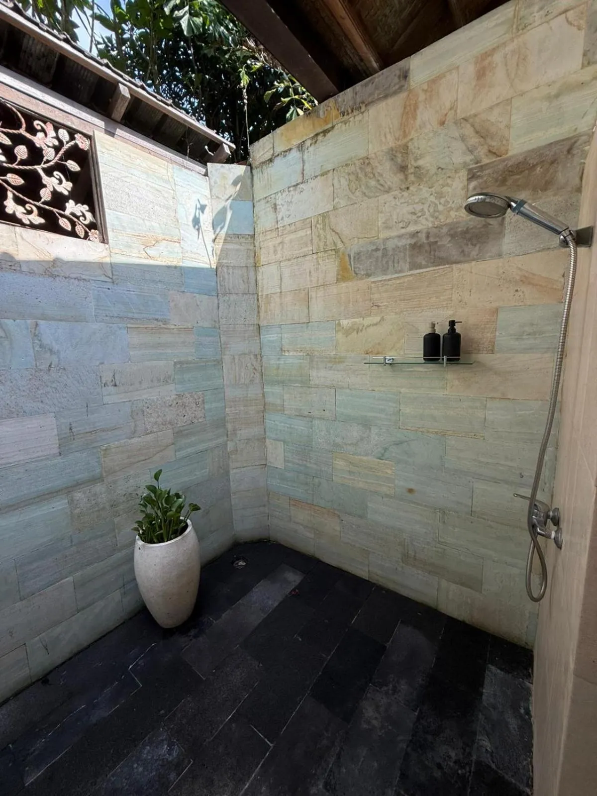 Bathroom in Lembah Sentosa