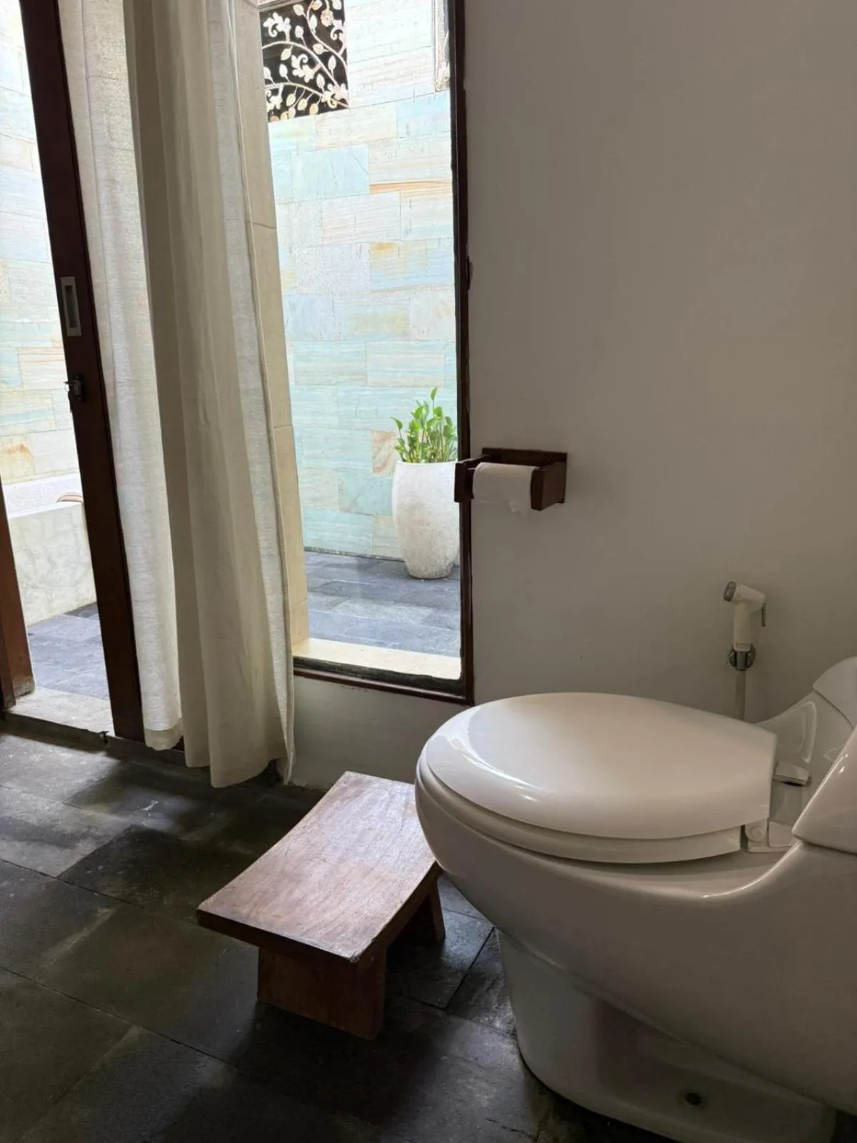 Toilet in Lembah Sentosa