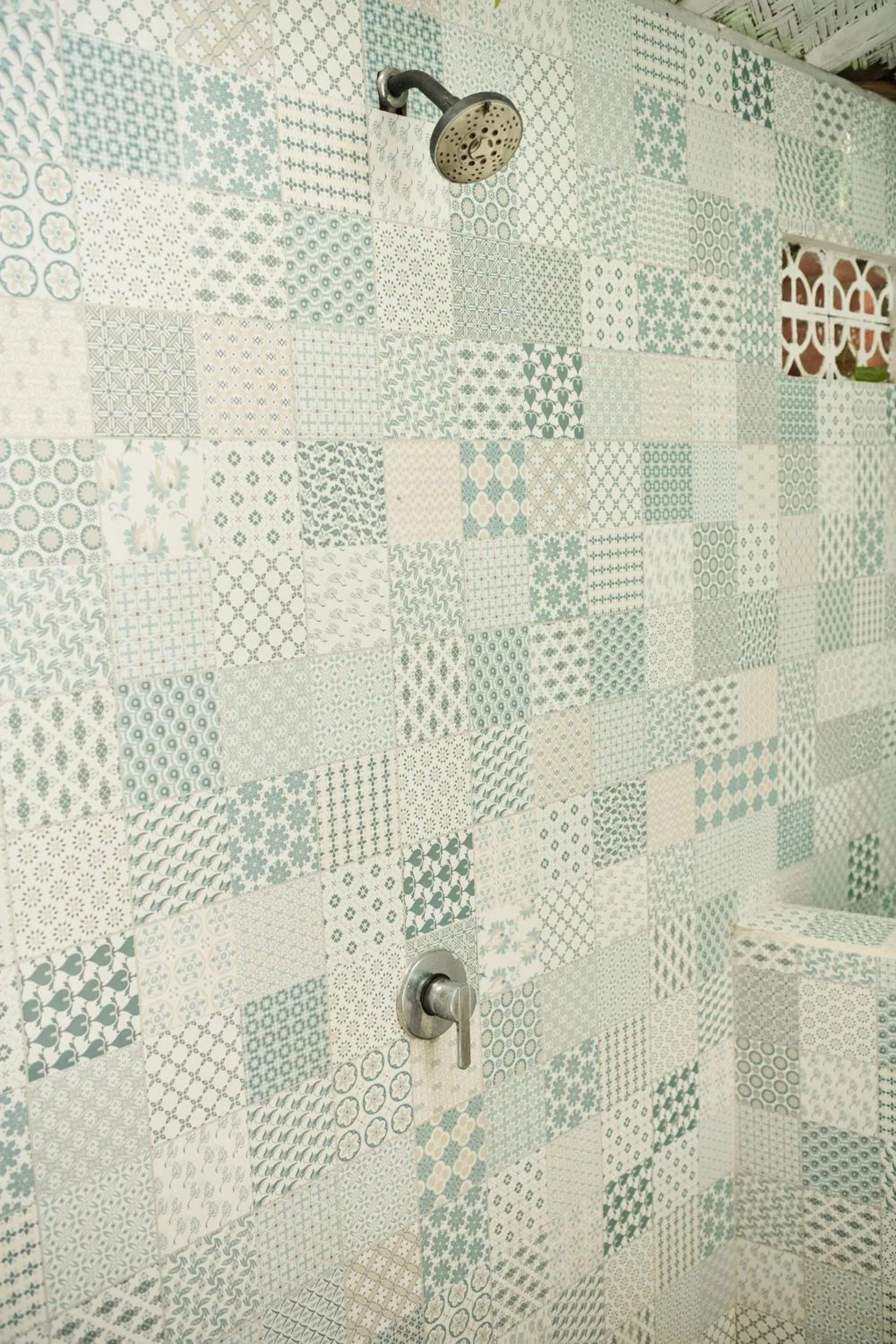 Shower in Lembah Sentosa