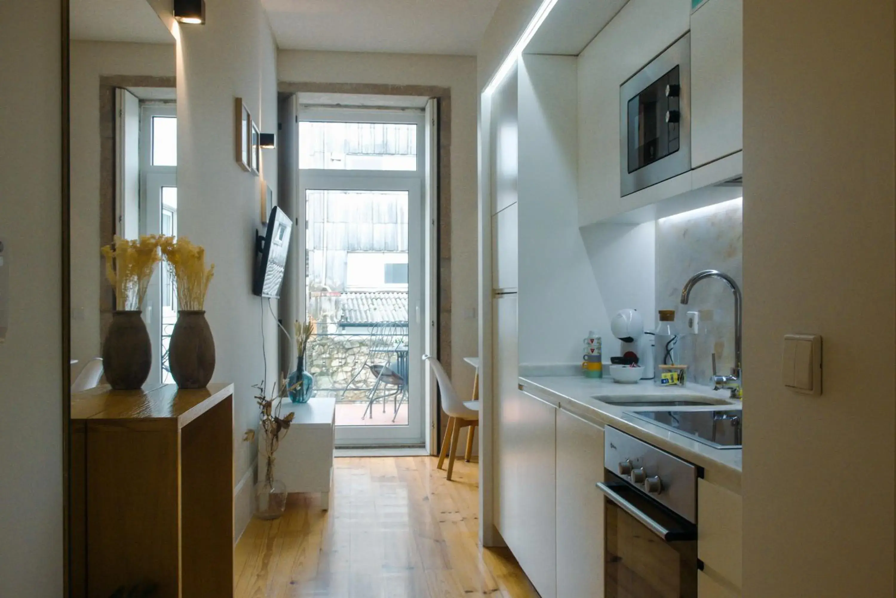 Two-Bedroom Apartment in Belas Artes Apartments Two-Bedroom Apartment in Belas Artes Apartments