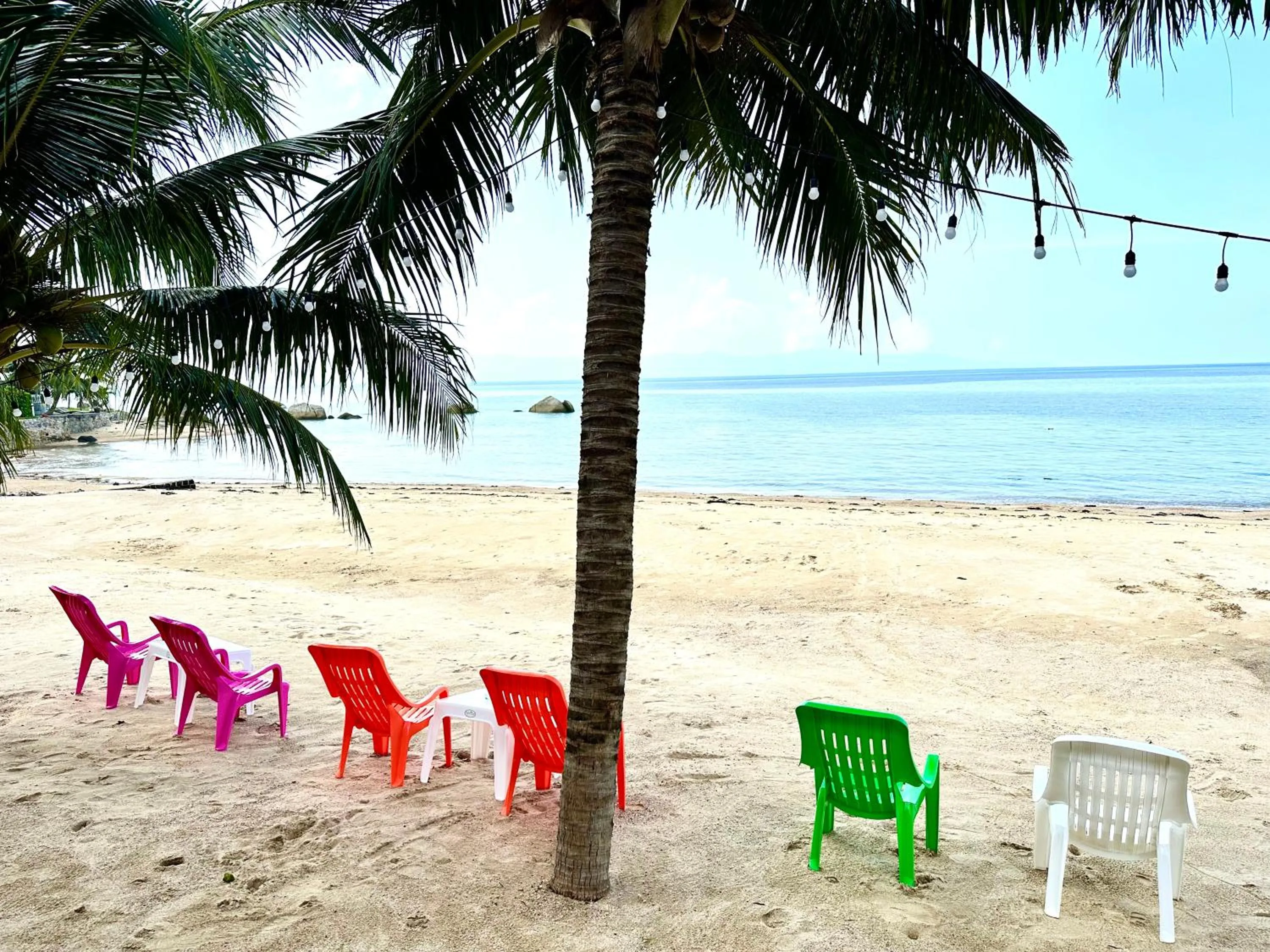 Communal lounge/ TV room in The Scenery Beach Resort