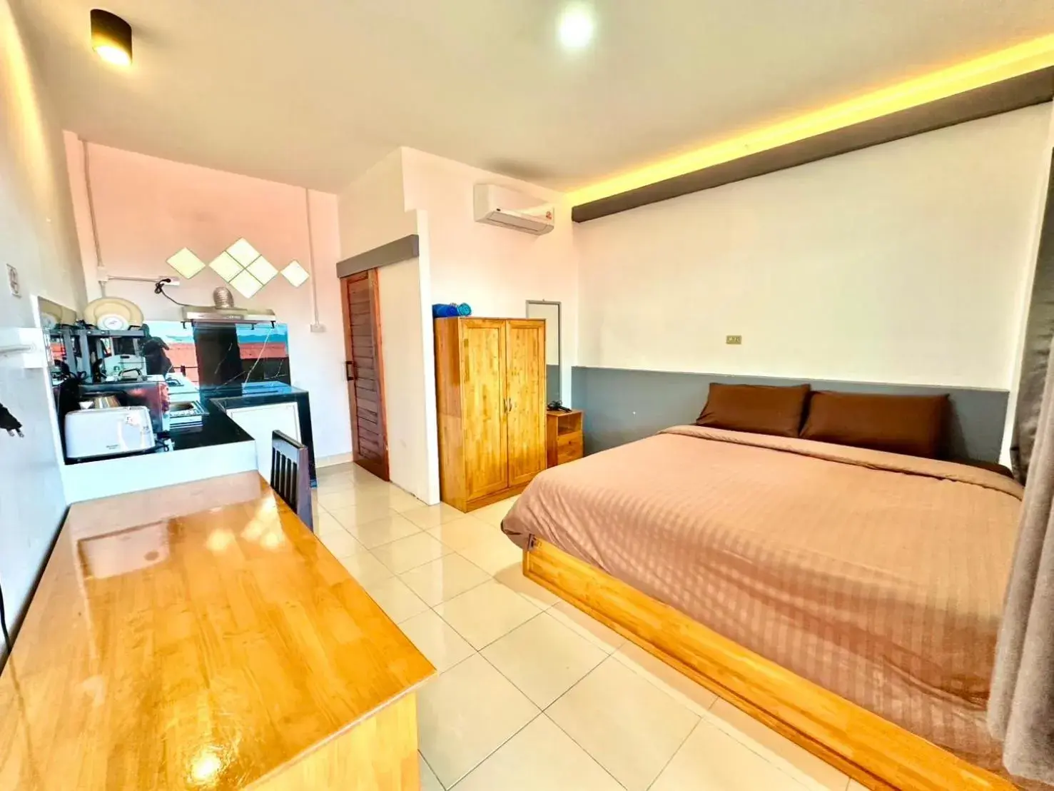 Studio Apartment with Sea View in The Scenery Beach Resort Studio Apartment with Sea View in The Scenery Beach Resort