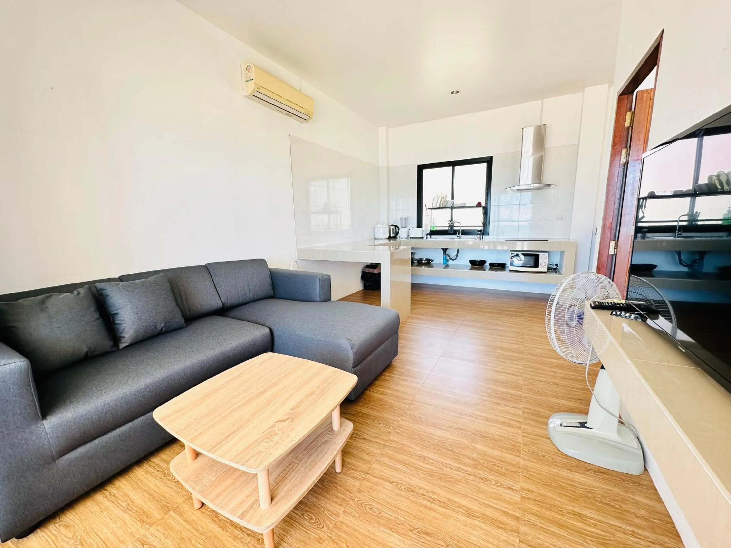 TV and multimedia in The Scenery Beach Resort