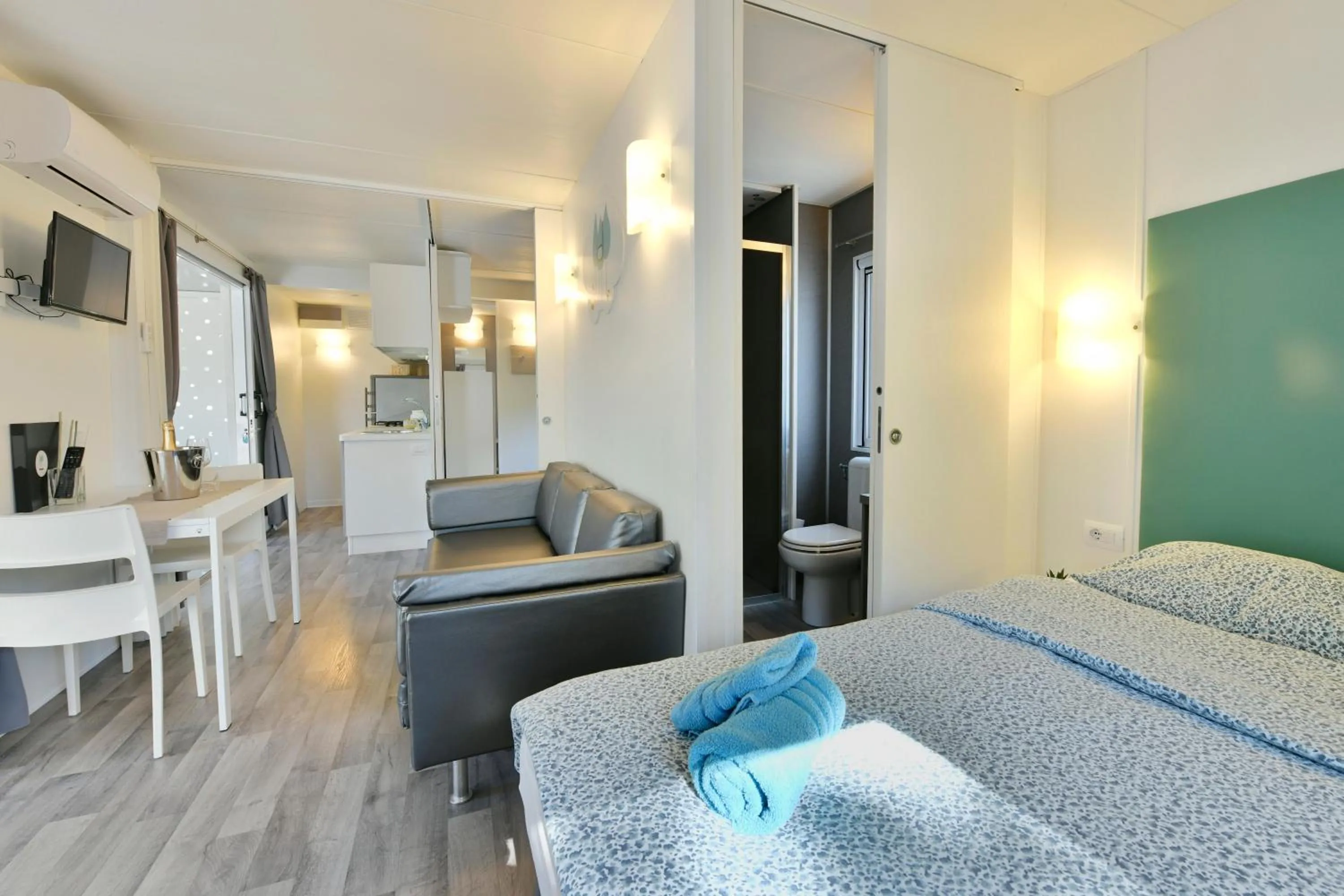 Living room, Bed in Polidor Camping Resort