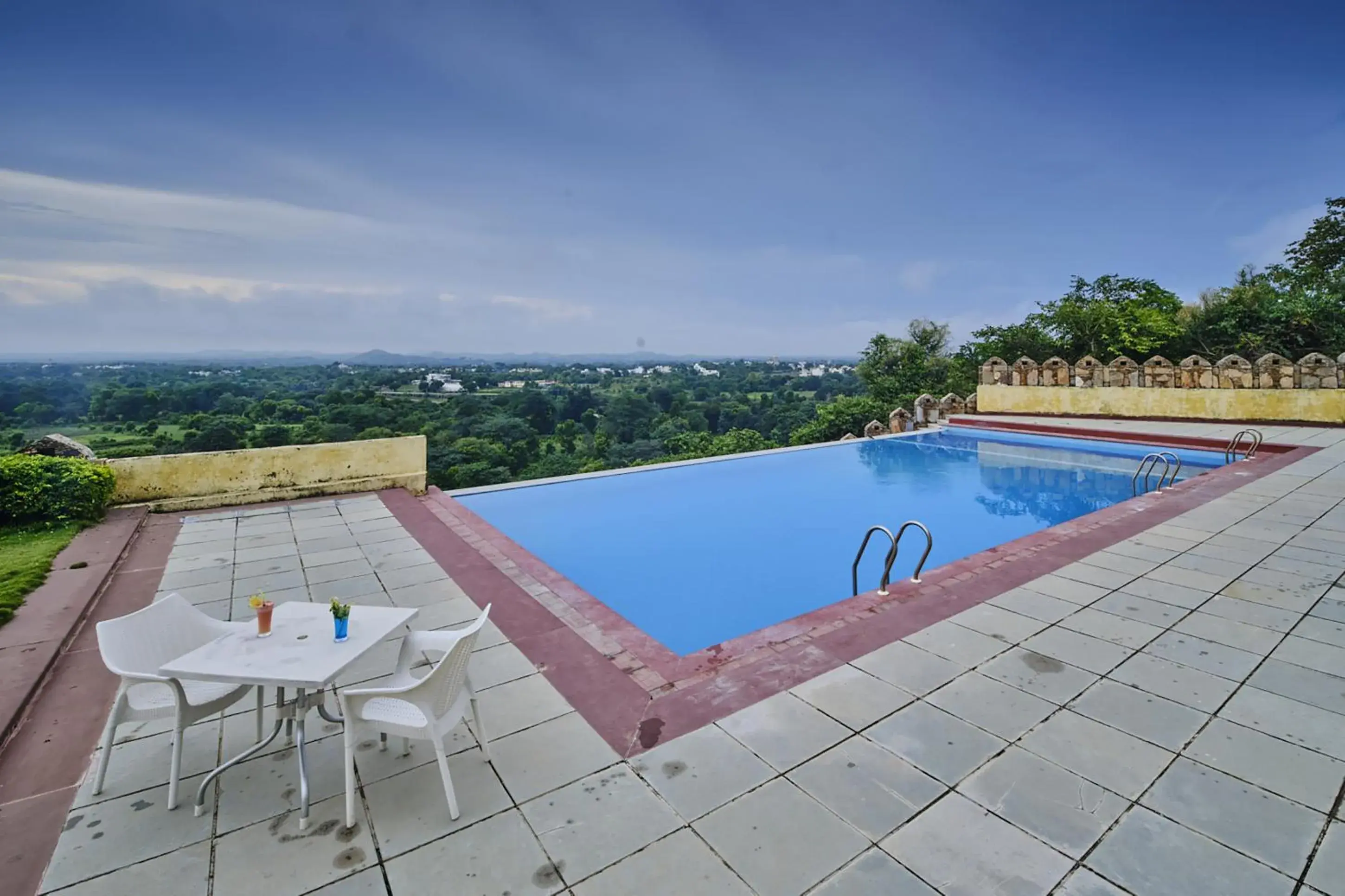 Swimming pool in jüSTa Brij Bhoomi Resort, Nathdwara Swimming pool in jüSTa Brij Bhoomi Resort, Nathdwara