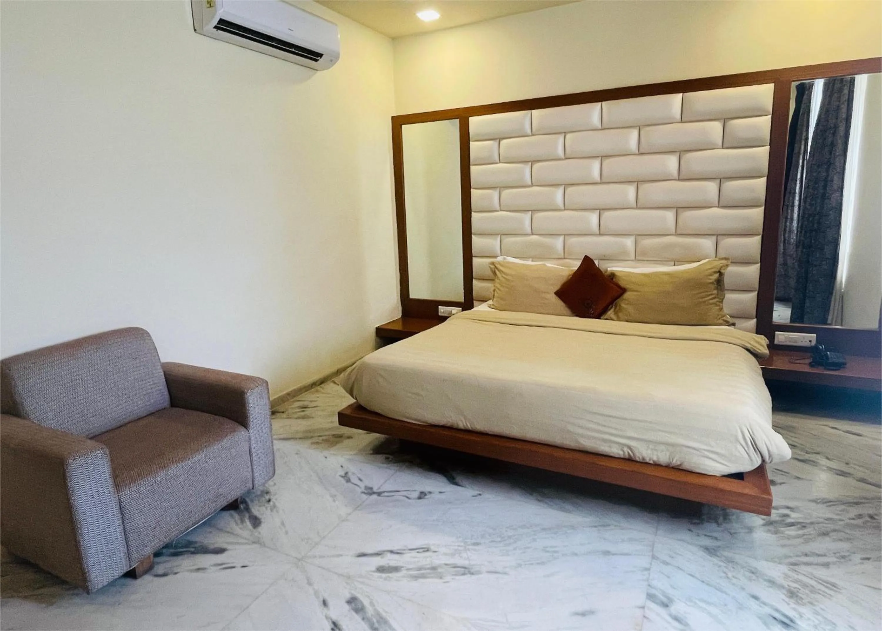 Bed in jüSTa Brij Bhoomi Resort, Nathdwara