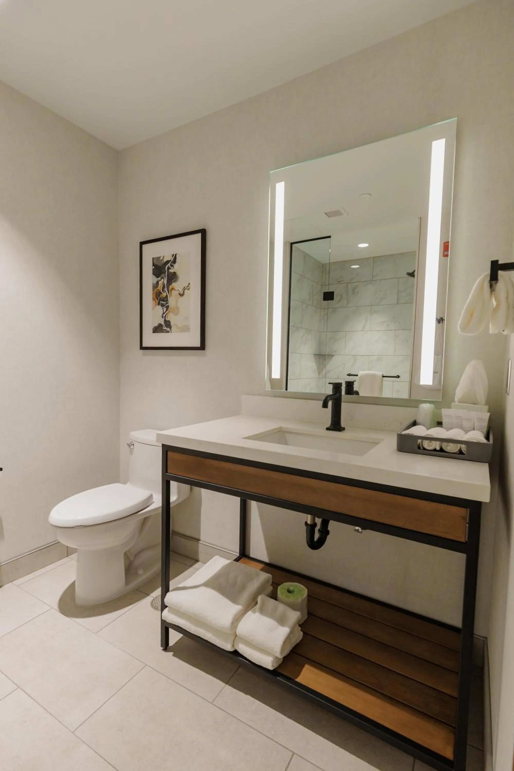 Bathroom in Highpoint Hotel