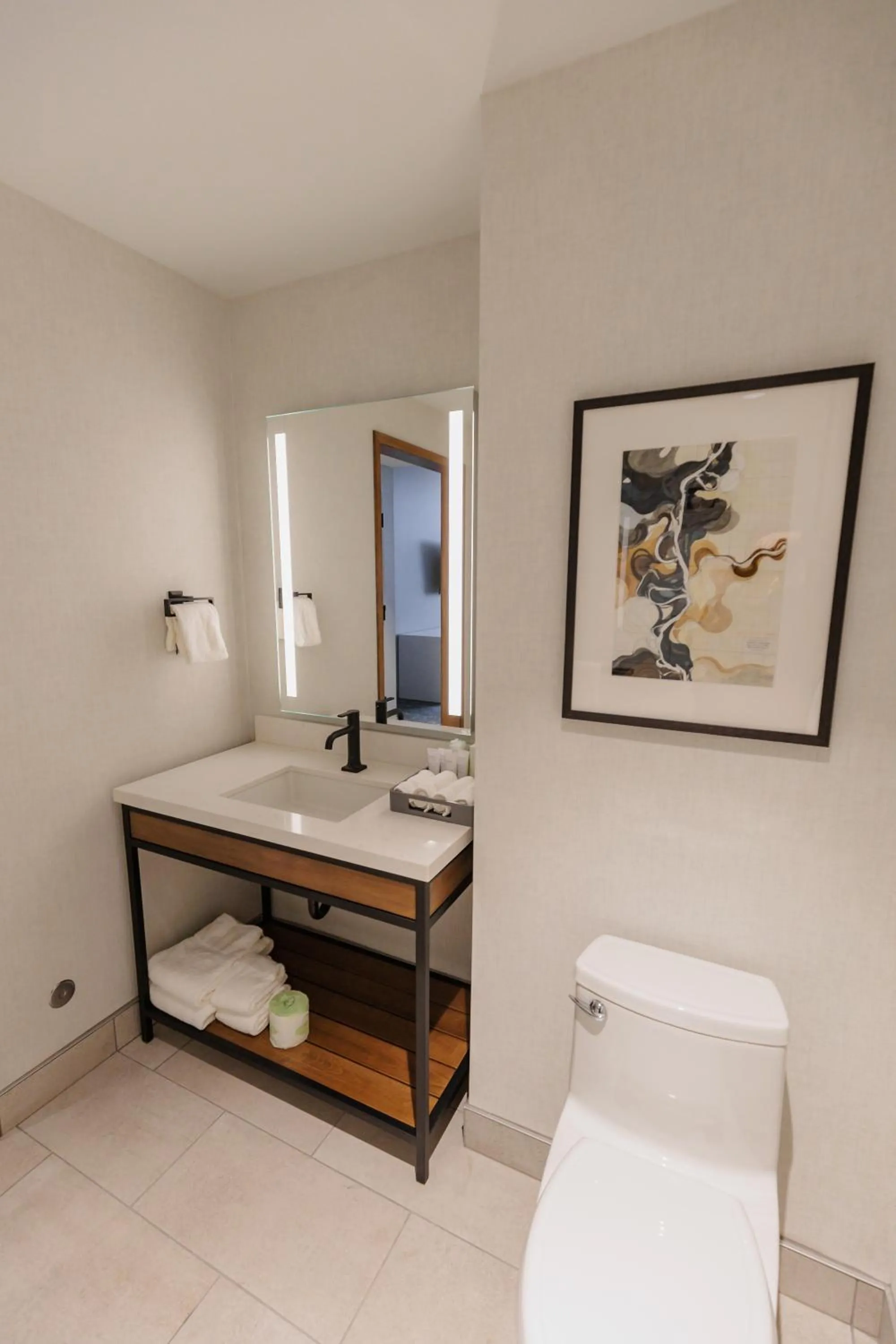 Bathroom in Highpoint Hotel