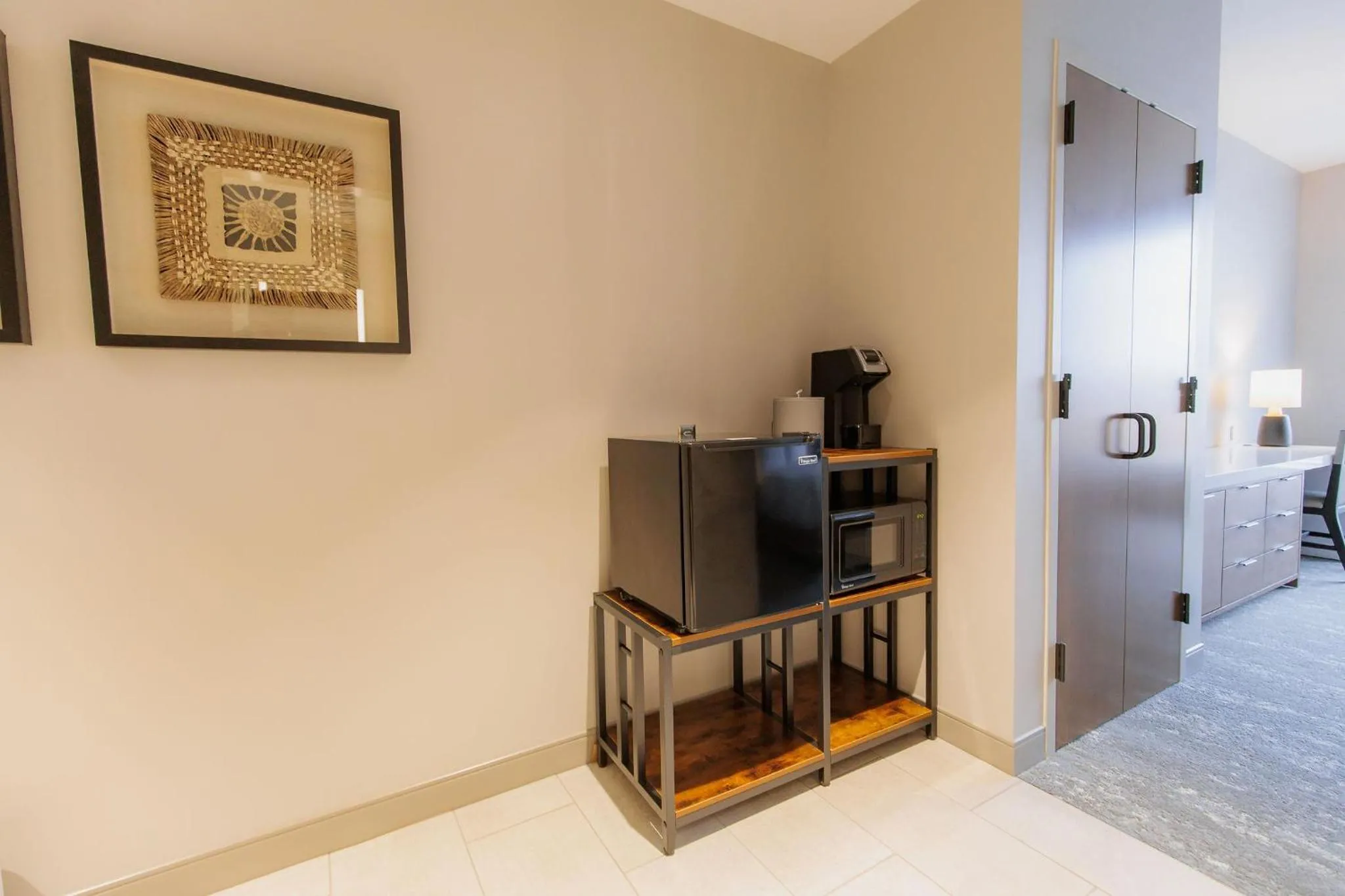 Kitchen or kitchenette in Highpoint Hotel
