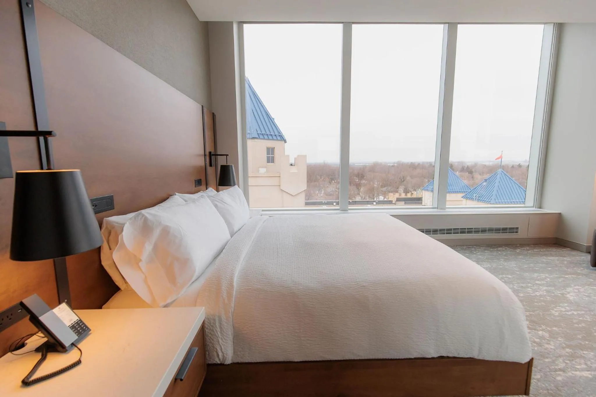 Bed in Highpoint Hotel