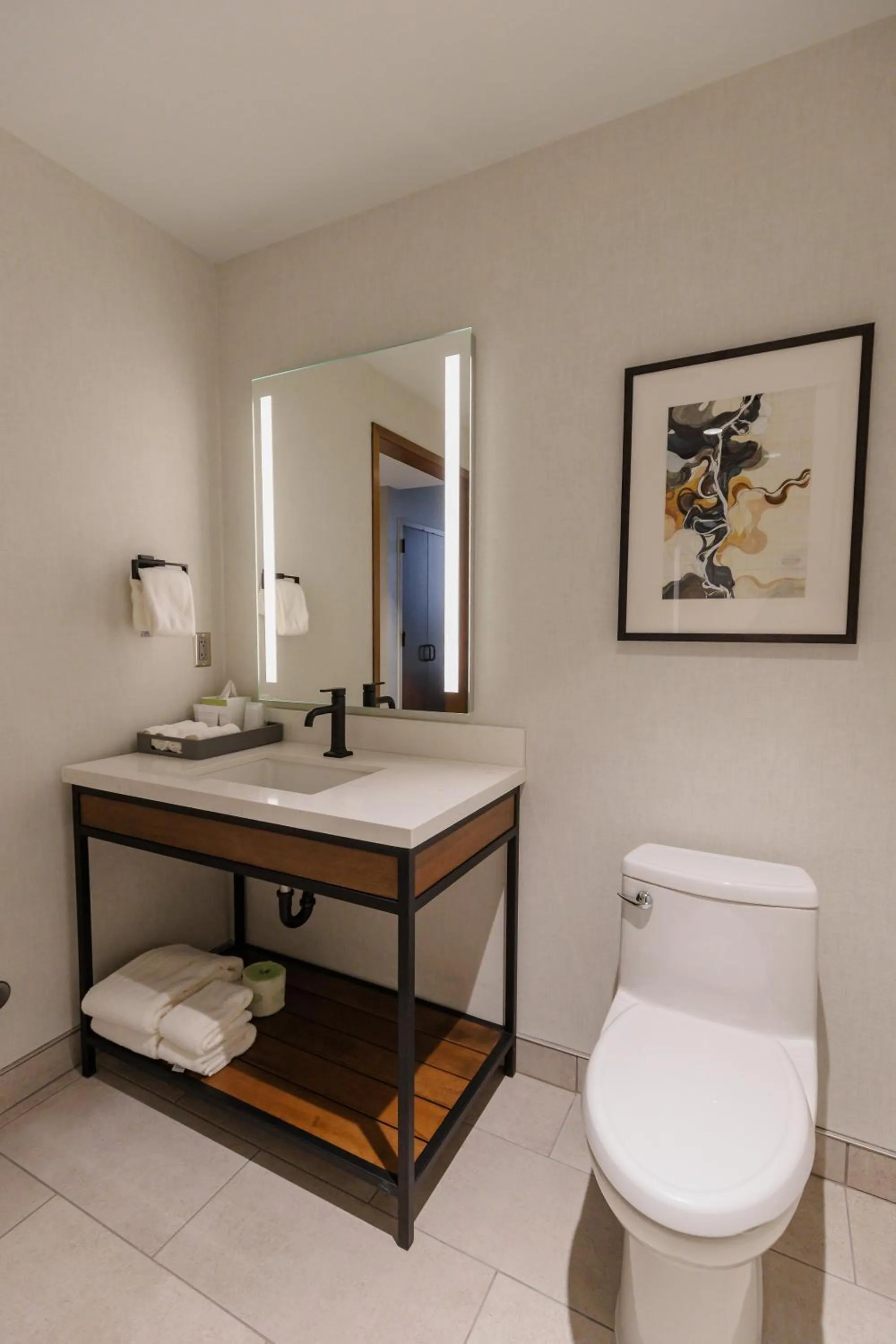 Bathroom in Highpoint Hotel