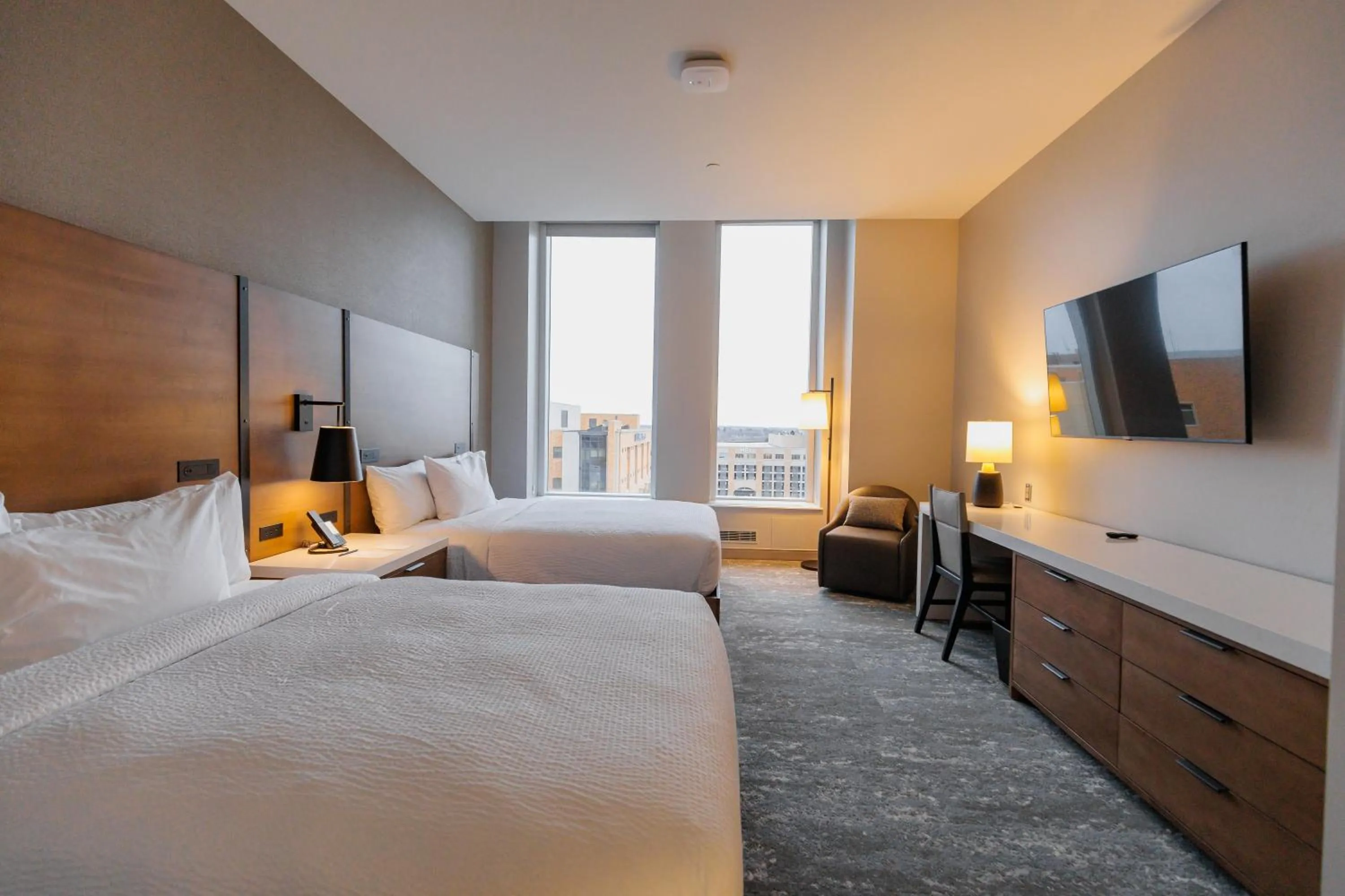 Photo of the whole room, Bed in Highpoint Hotel